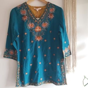 Ritu Kumar Indian V Neck 3/4 Sleeve Short Solid Top Embroidered Kurti Slit Tunic